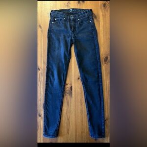 Women 7 For All Mankind- Cherished and ready for its next chapter! T=❤️